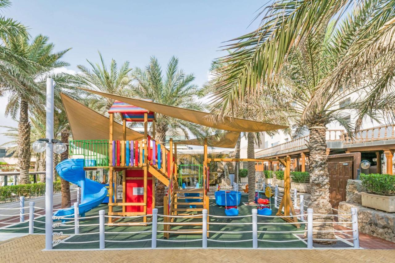 Radisson Blu Hotel, Kuwait Κουβέιτ Εξωτερικό φωτογραφία Playground at the resort