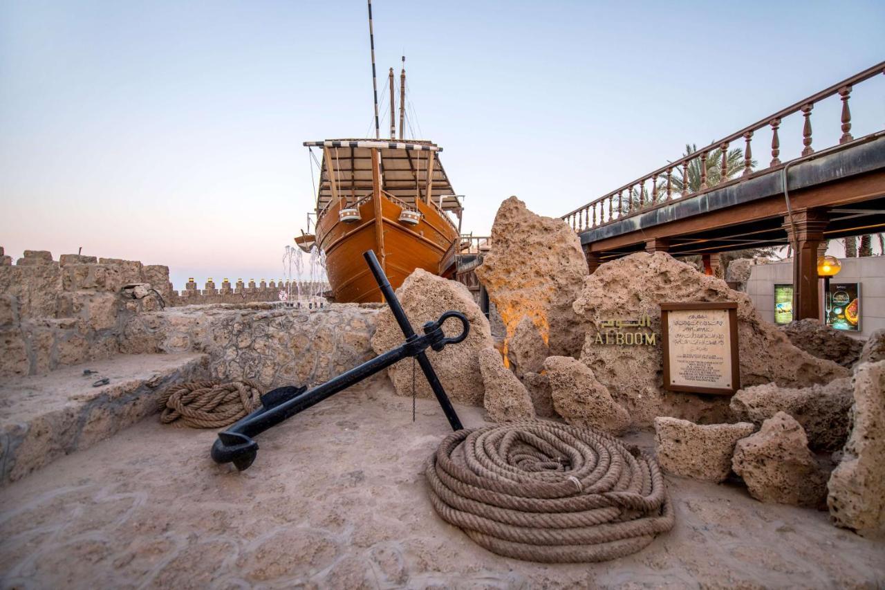 Radisson Blu Hotel, Kuwait Κουβέιτ Εξωτερικό φωτογραφία The fort's dock
